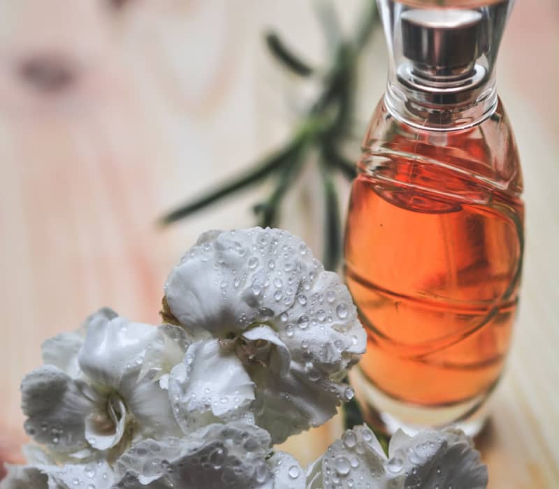 aroma-aromatherapy-aromatic-bottle-264950.jpg