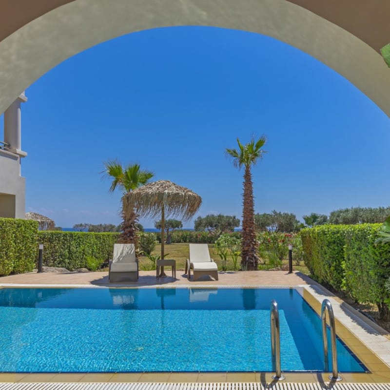 royal-suite-private-pool_terrace-view-1920x1080