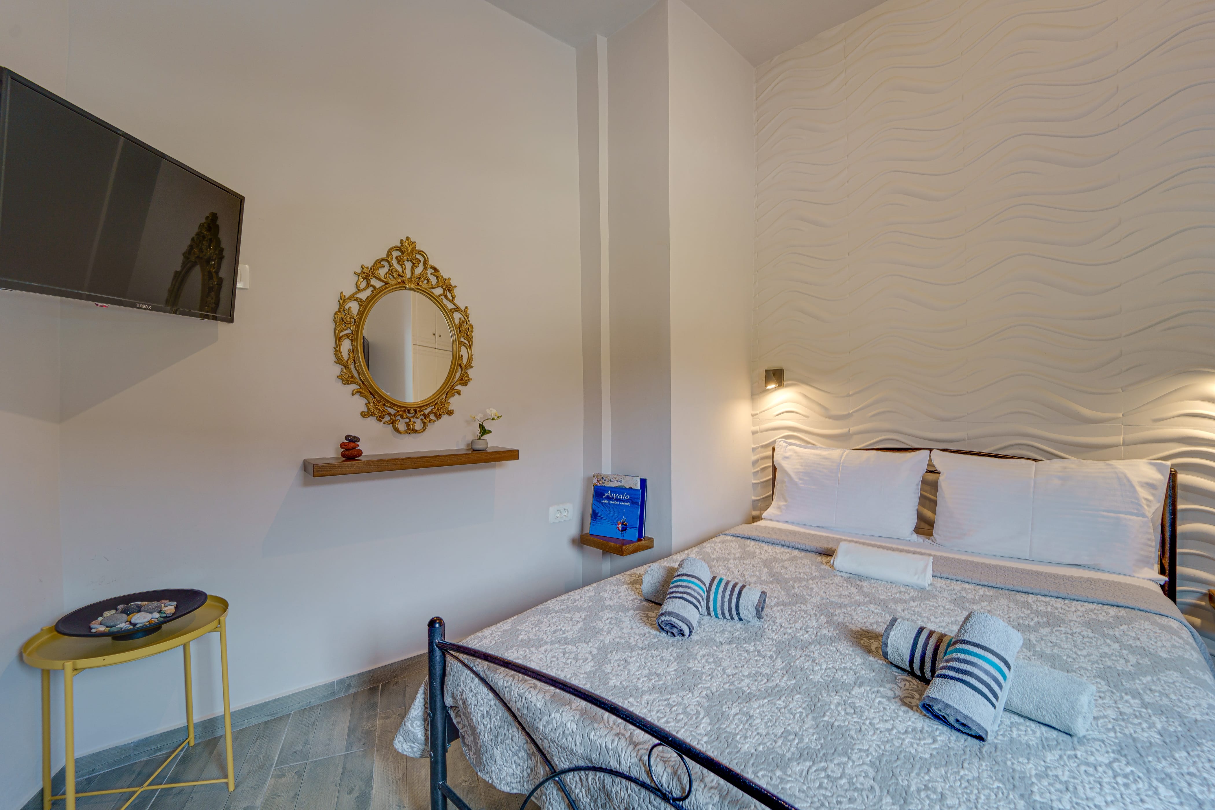 gallery-yalos-mykonos-luxury-properties-in-mykonos-and-santorini