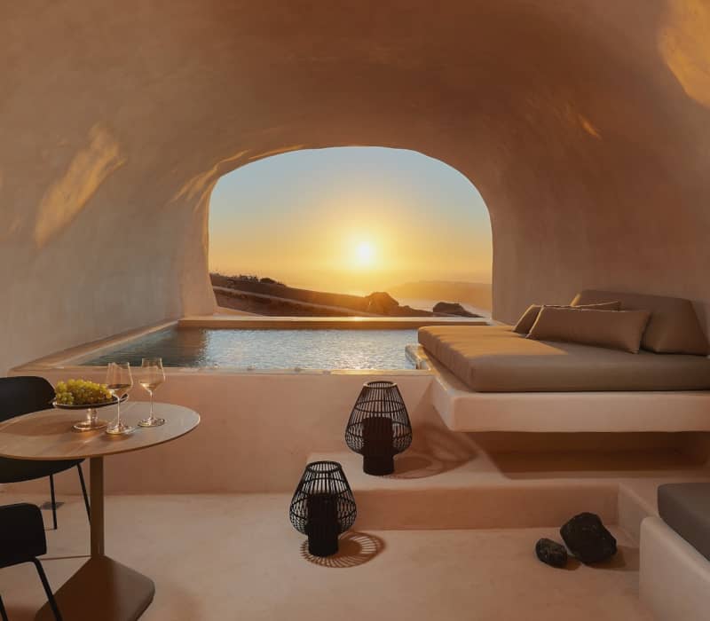 astral-cave-suite-106e