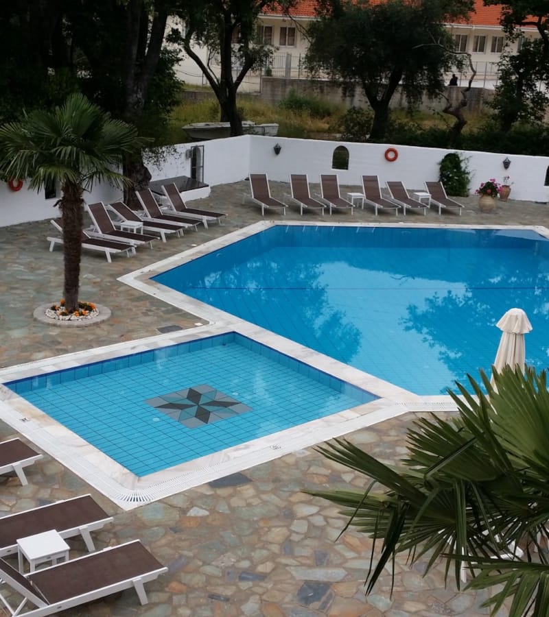 alfa-hotel-swimming-pool-3-1