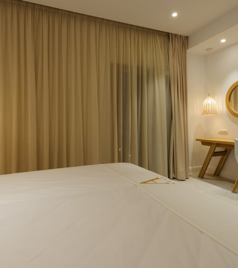 standard-double-room-1-1