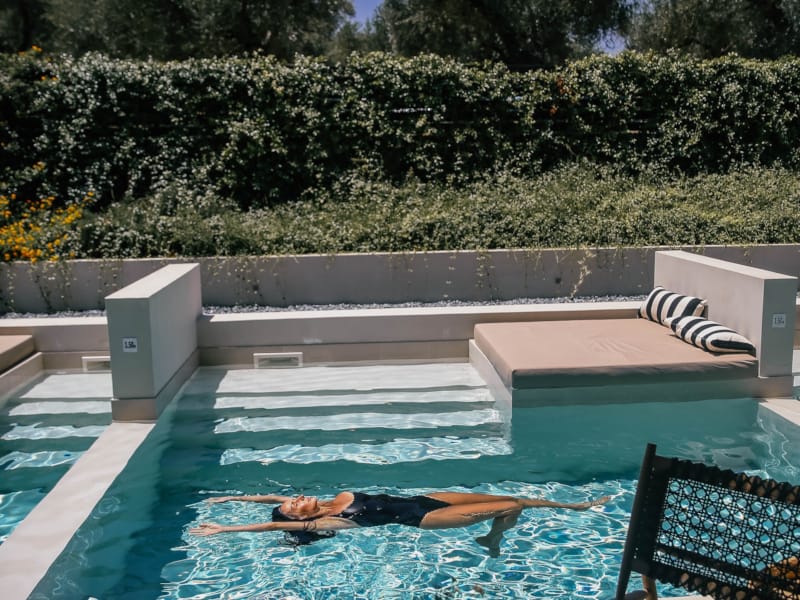 Swim up luxury